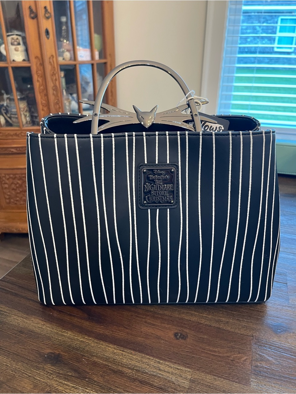 Loungefly Black and White Pinstripe Nightmare Before Christmas Tote Glows!!